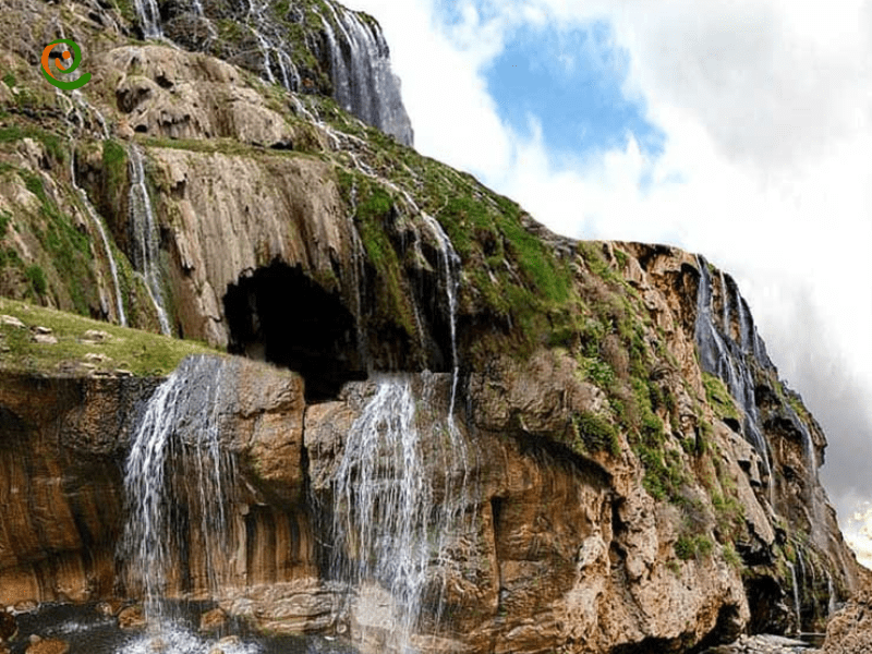 درباره آبشار کمر دوغ یکی از آبشارهای زیبا کهگیلویه و بویر احمد در دکوول بخوانید.